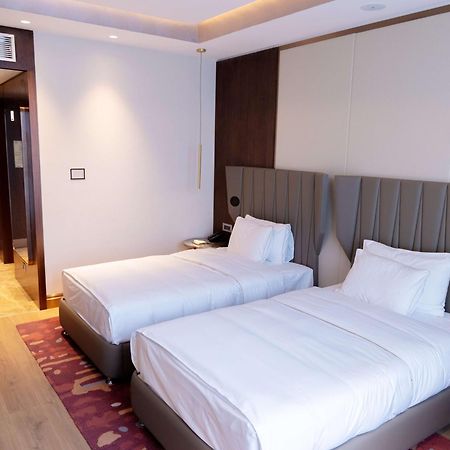 Hilton Samarkand Regency Екстериор снимка