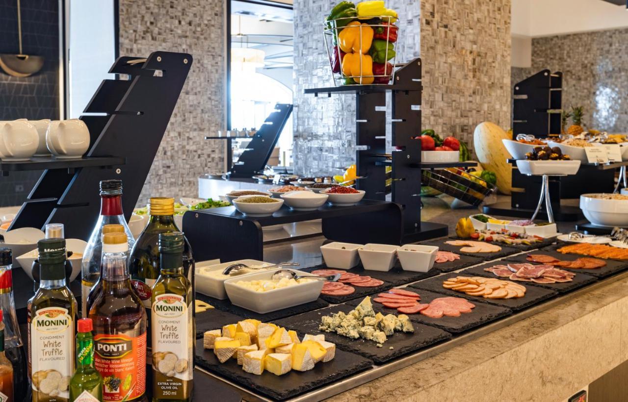 Hilton Samarkand Regency Екстериор снимка